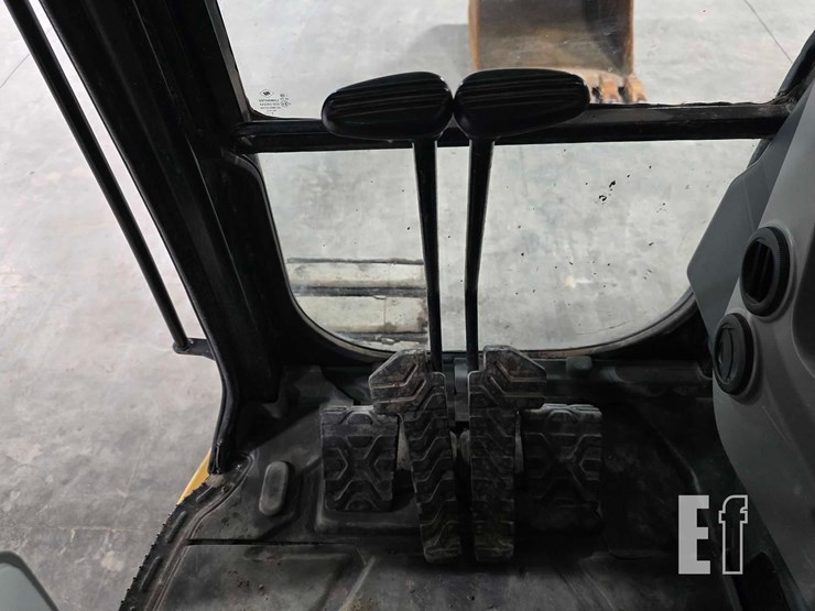 2019-caterpillar-315f-lcr-image-13