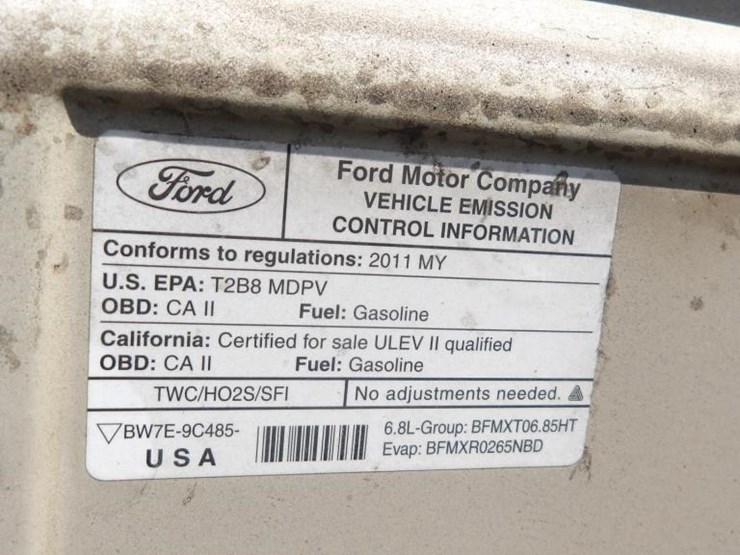 2011-ford-e350-image-9