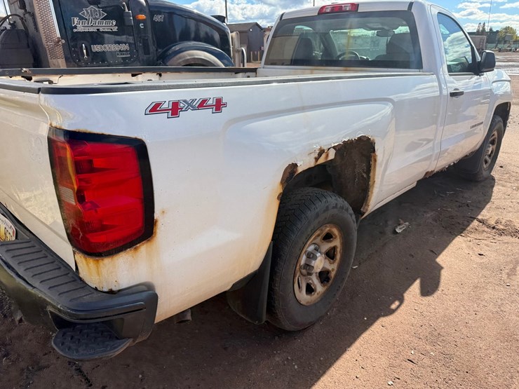 2014-chevrolet-1500-image-13