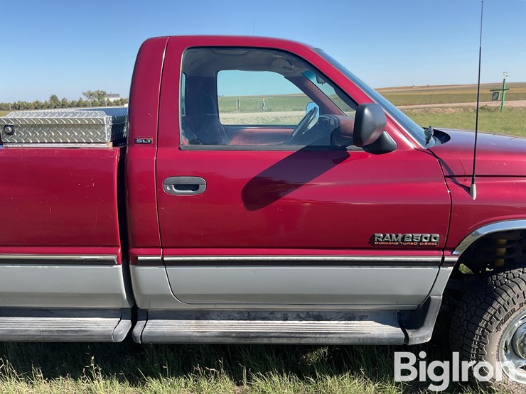 1995-dodge-2500-image-19