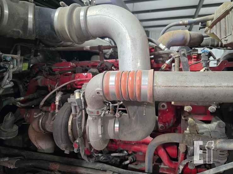 2016-kenworth-t800-image-24