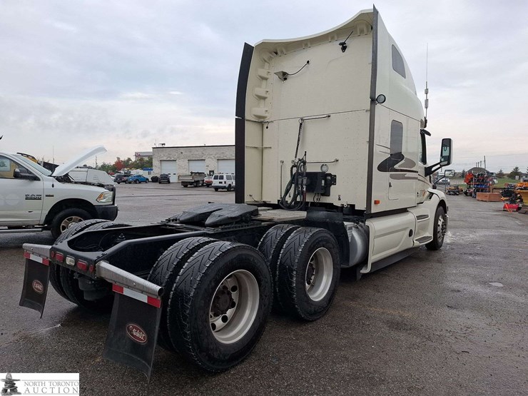 2020-peterbilt-579-image-5