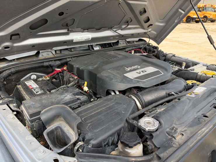 2016-jeep-wrangler-image-8
