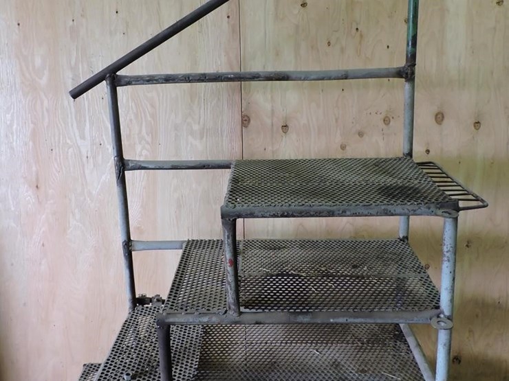truck/tractor-maintenance-platform-image-1
