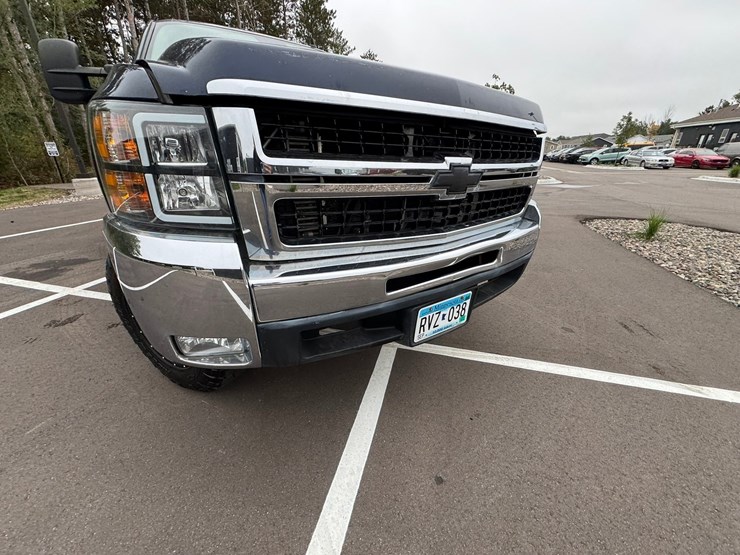 2009-chevrolet-2500-image-26