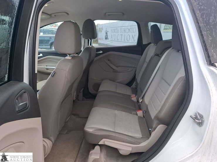 2013-ford-escape-image-14