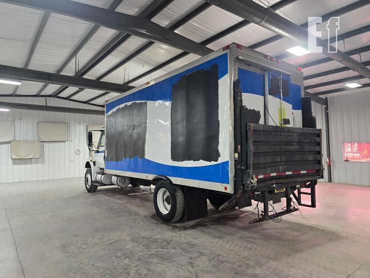 2013-international-durastar-4300-image-4