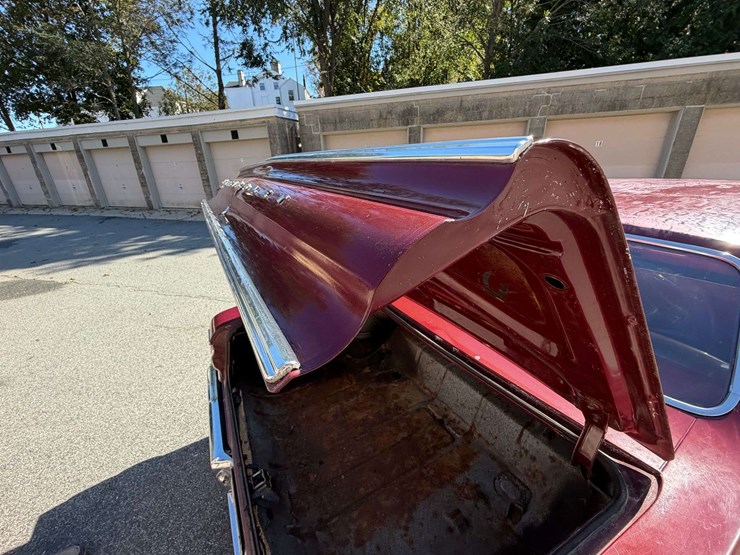 1965-chevrolet-chevelle-300-deluxe-4-door-sedan-(33,434-miles)-image-34