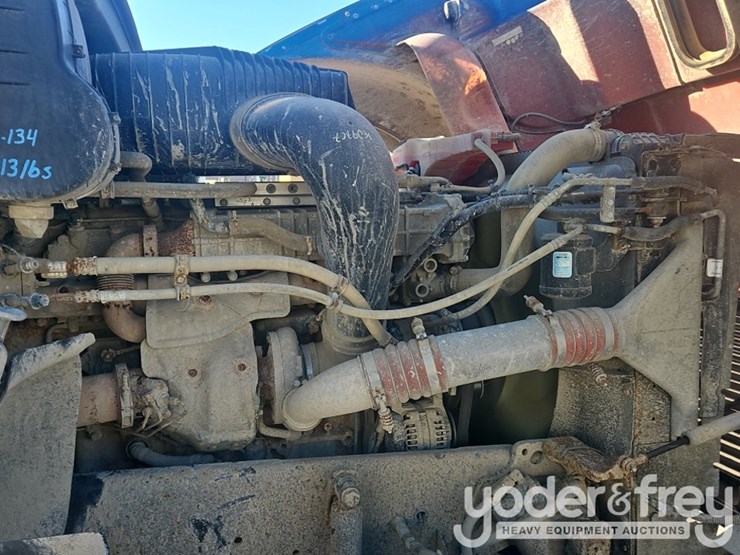 2019-freightliner-122sd-image-20
