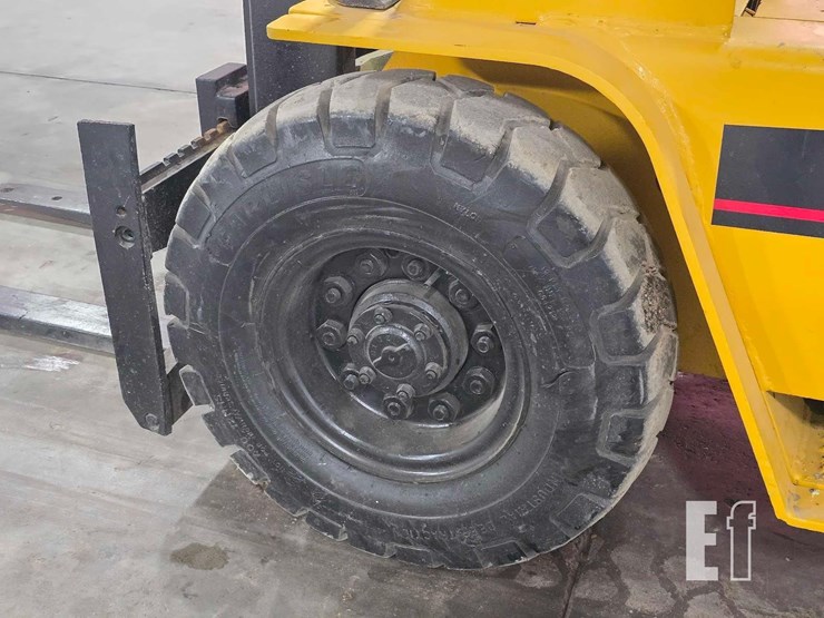 caterpillar-forklift-3681-image-21