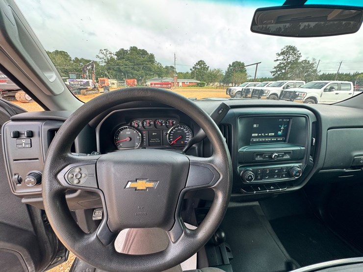2019-chevrolet-2500-image-14