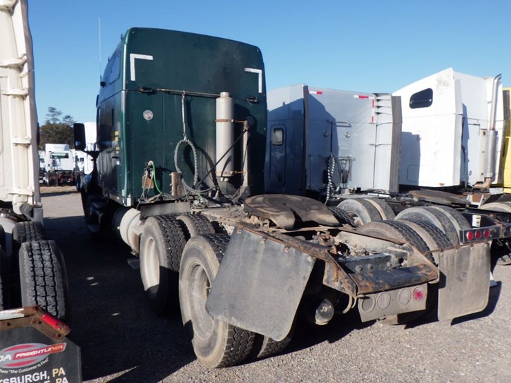 2005-kenworth-t2000-image-17
