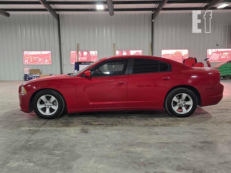 2013-dodge-image-5