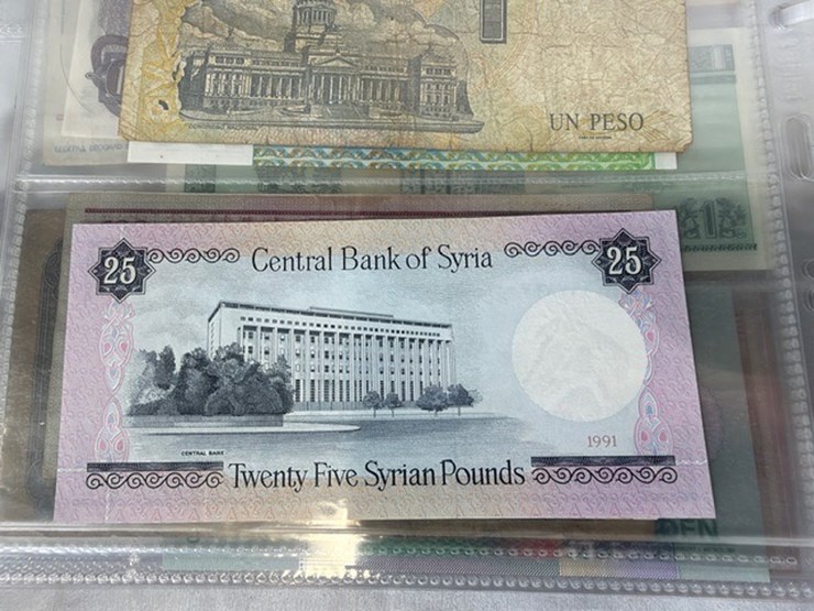#40309-•-foreign-currency-bank-notes-image-99