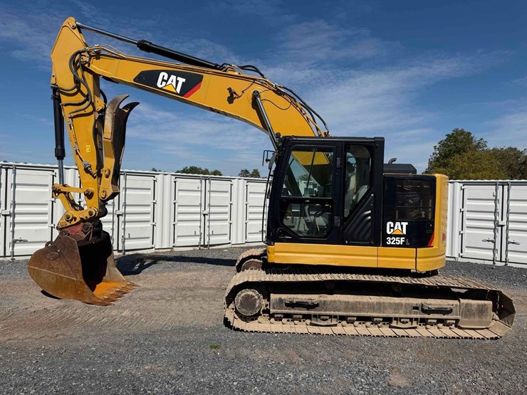 2019-caterpillar-325flcr-image-2
