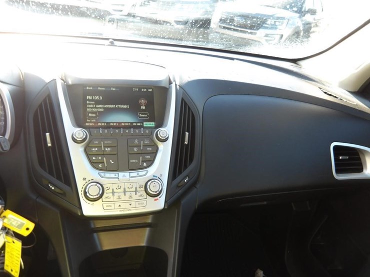 2015-chevrolet-equinox-image-22