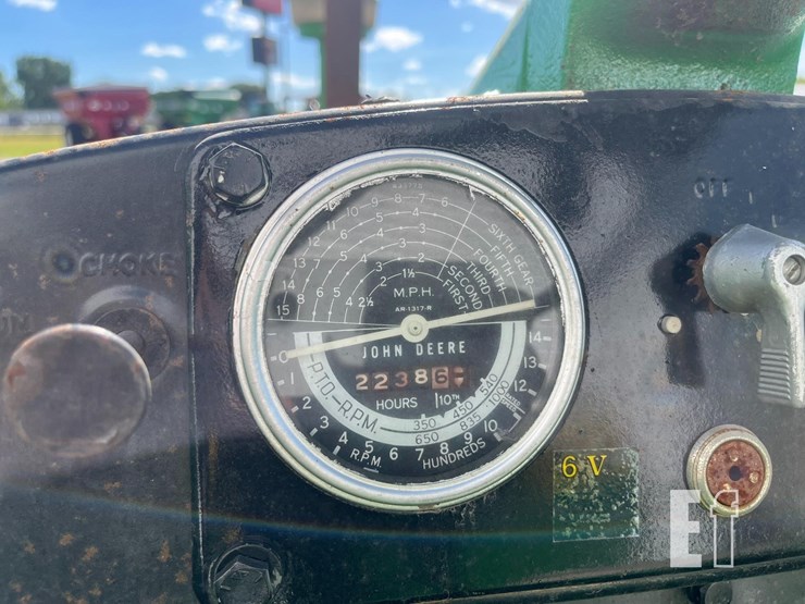 1959-john-deere-830-image-4