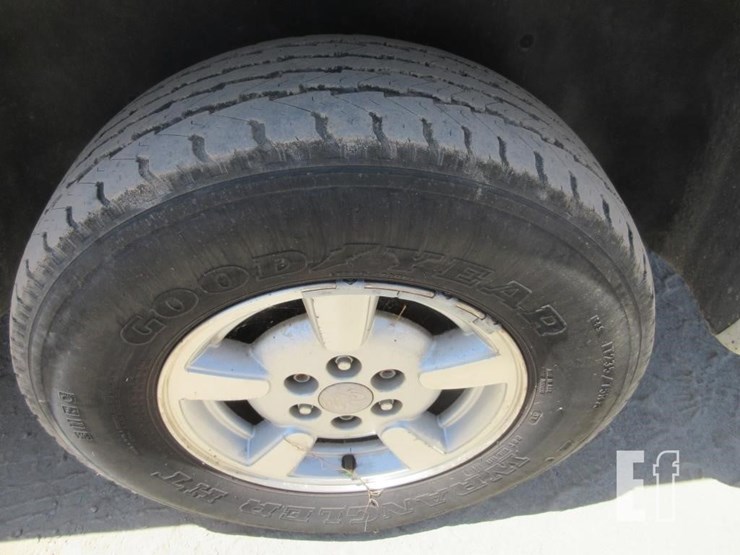 2001-dodge-durango-image-16