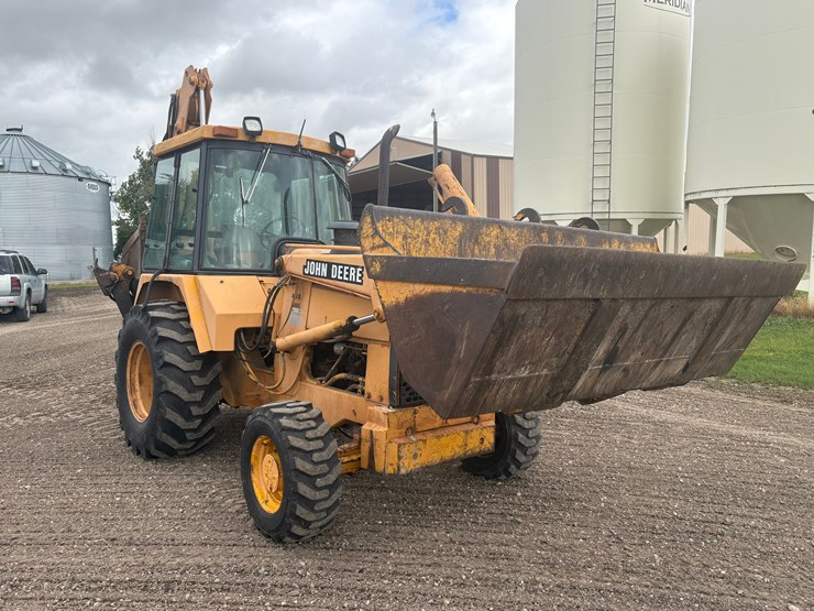 2013-john-deere-410-image-5