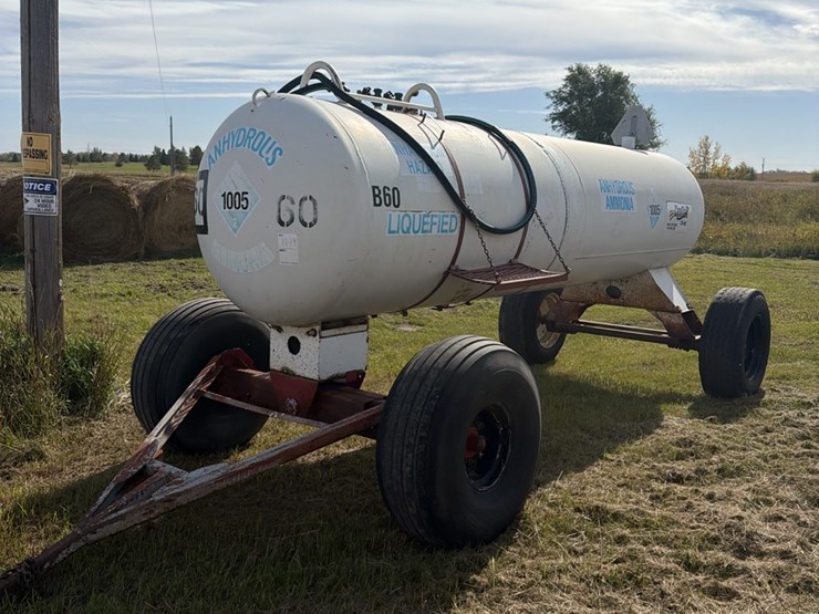 11-19-1450-gallon-nh3-tank,-16.5l---16.1-tires-image-1