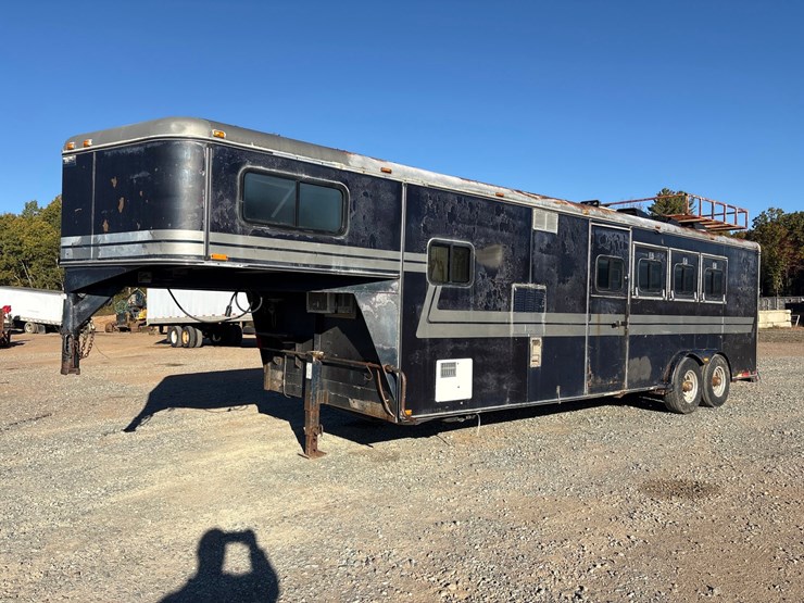 #1405-•-1993-lazy-n-horse-trailer-w/-living-quarters-image-1