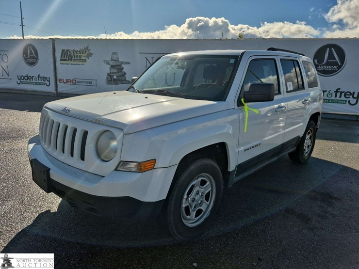 2011-jeep-patriot-image-1