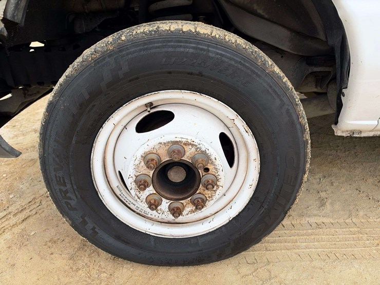 2014-ford-e450-image-18
