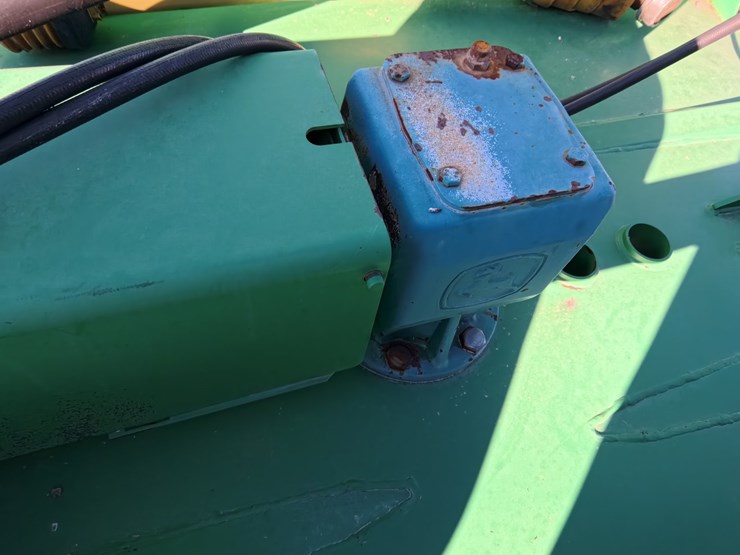 2008-john-deere-hx15-image-12