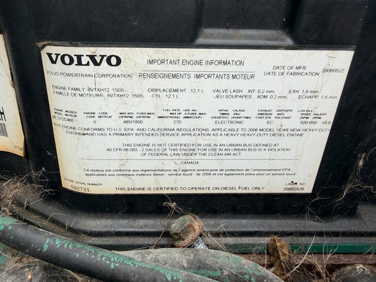 #1662-•-volvo-sleeper-cab-truck-tractor-image-50