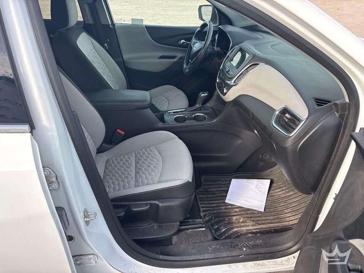 2019-chevrolet-equinox-image-18