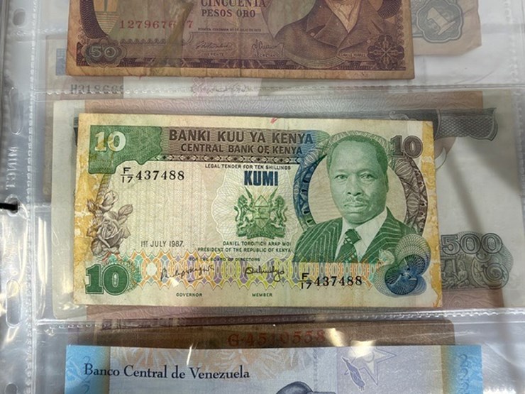 #40310-•-foreign-currency-bank-notes-image-85