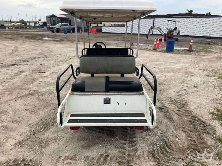 2020-club-car-villager-6-image-18