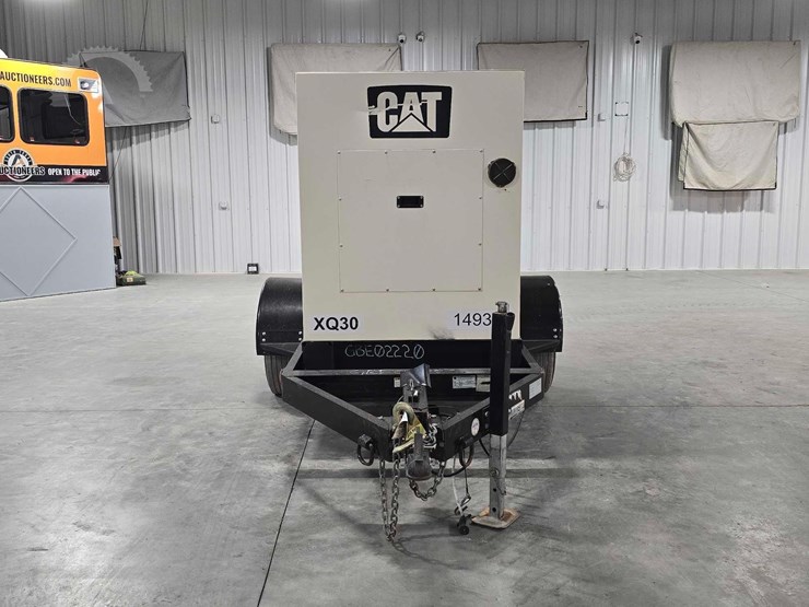 2015-caterpillar-xq30-image-7