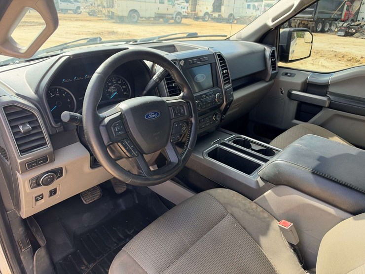 2019-ford-f150-xlt-image-11