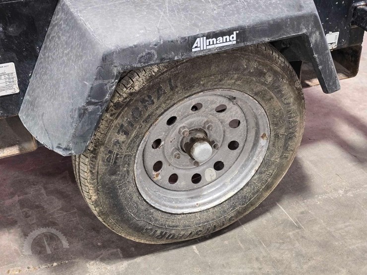 2018-allmand-bros-night-lite-v-series-nlv-image-17