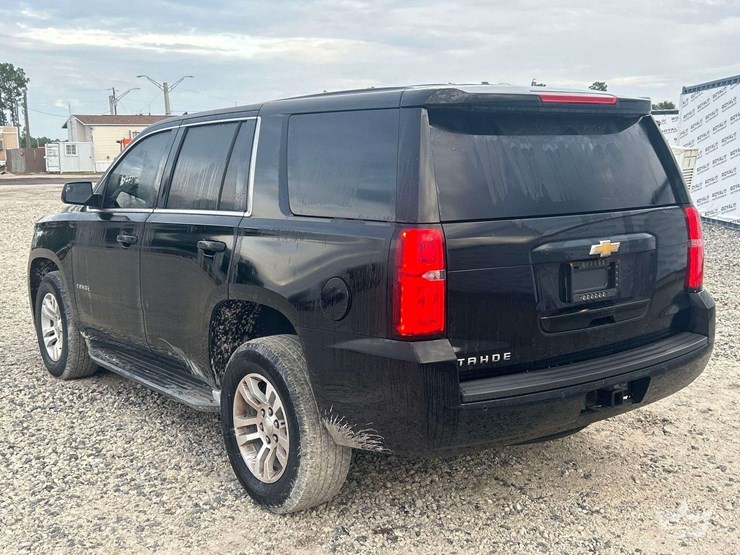 2018-chevrolet-tahoe-image-4