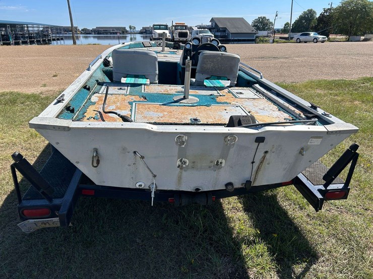 1998-lowe-170-aluminum-bass-boat-w/-trailer-image-8
