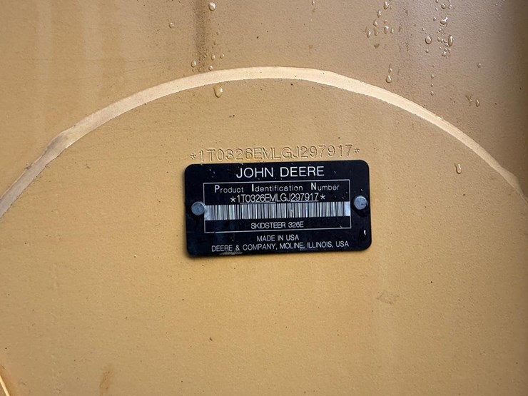 2016-deere-326e-image-22