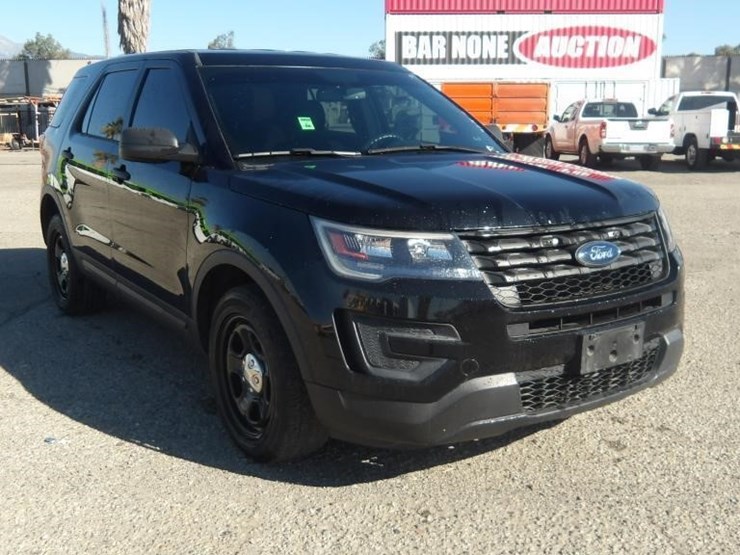 2018-ford-explorer-image-2