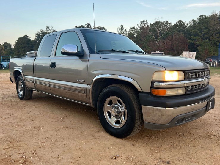 1999-chevrolet-silverado-1500-ls-image-4