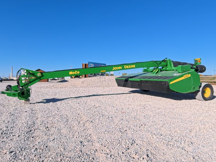 2019-john-deere-956-image-2