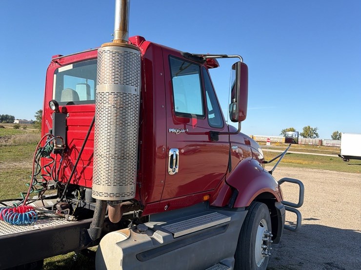 2012-international-prostar-image-27
