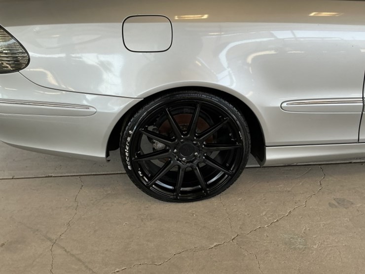 2004-mercedes-benz-clk320-sdn-image-8