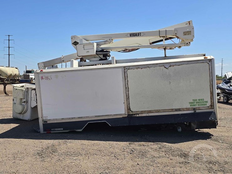 versalift-sst40ne-01-image-6