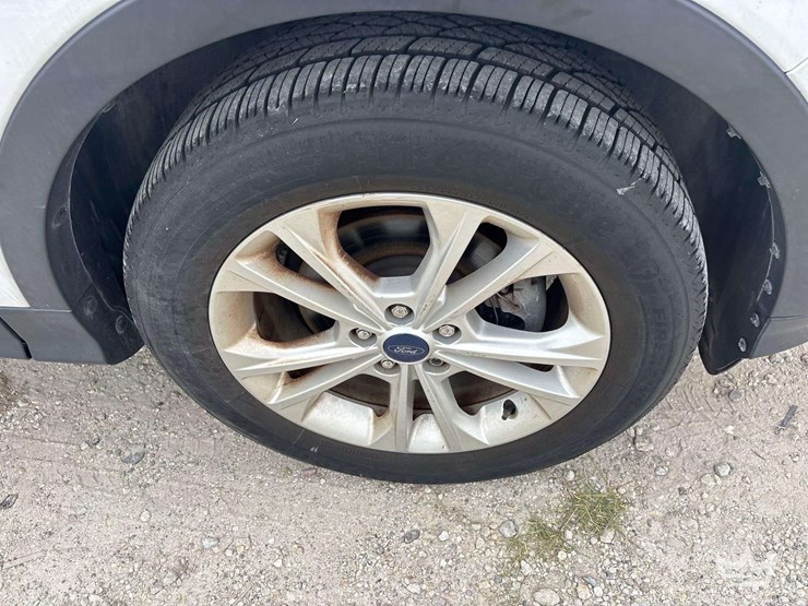 2017-ford-escape-image-29