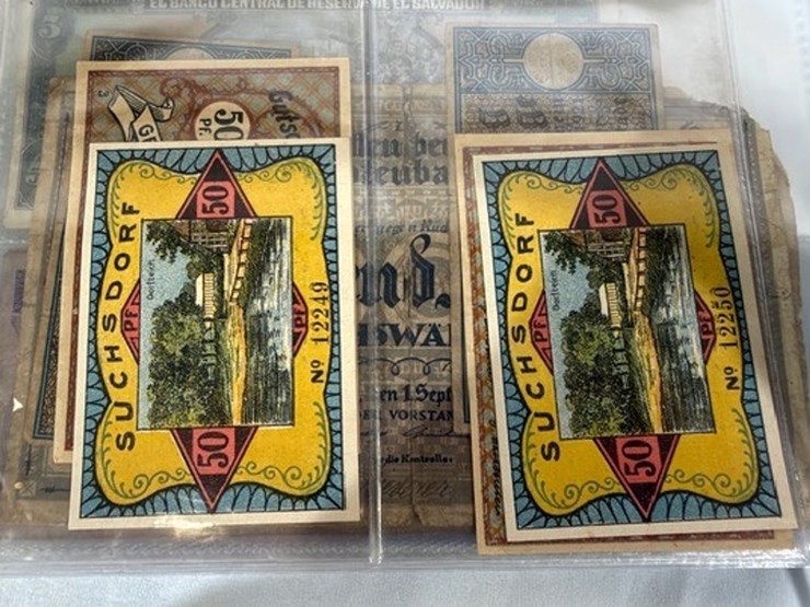 #40309-•-foreign-currency-bank-notes-image-38
