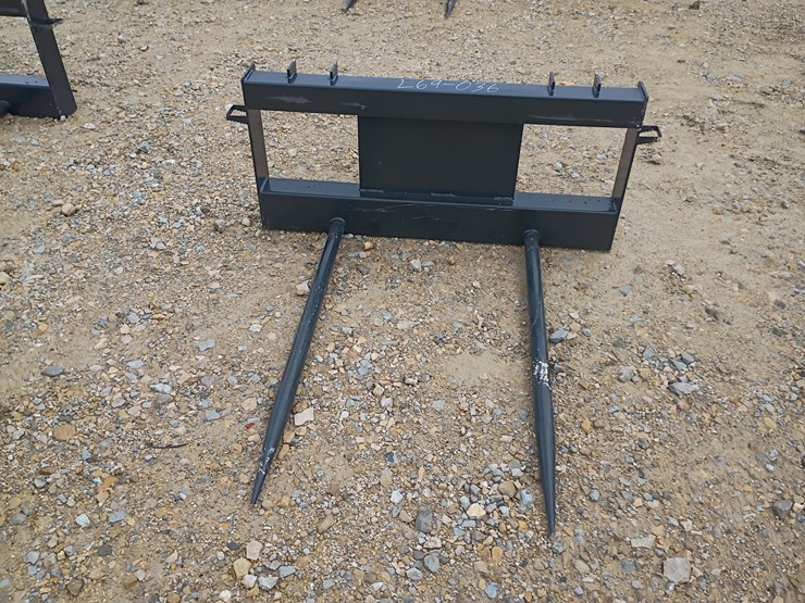 #l69-036-•-jct-bale-spear-skid-steer-attachment-image-1
