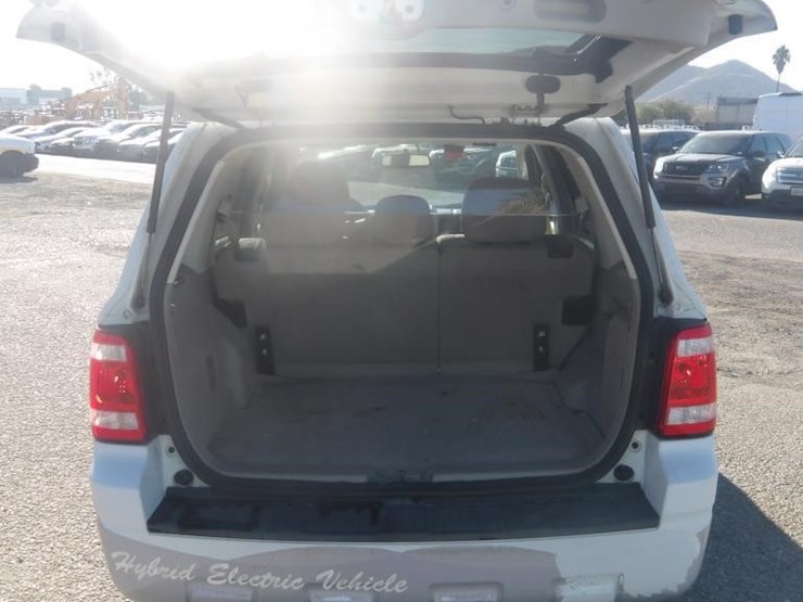 2012-ford-escape-image-12