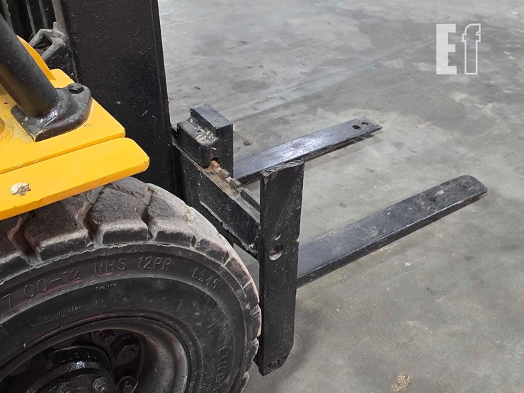 caterpillar-forklift-3681-image-11
