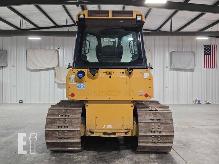 2021-caterpillar-d3-lgp-image-8